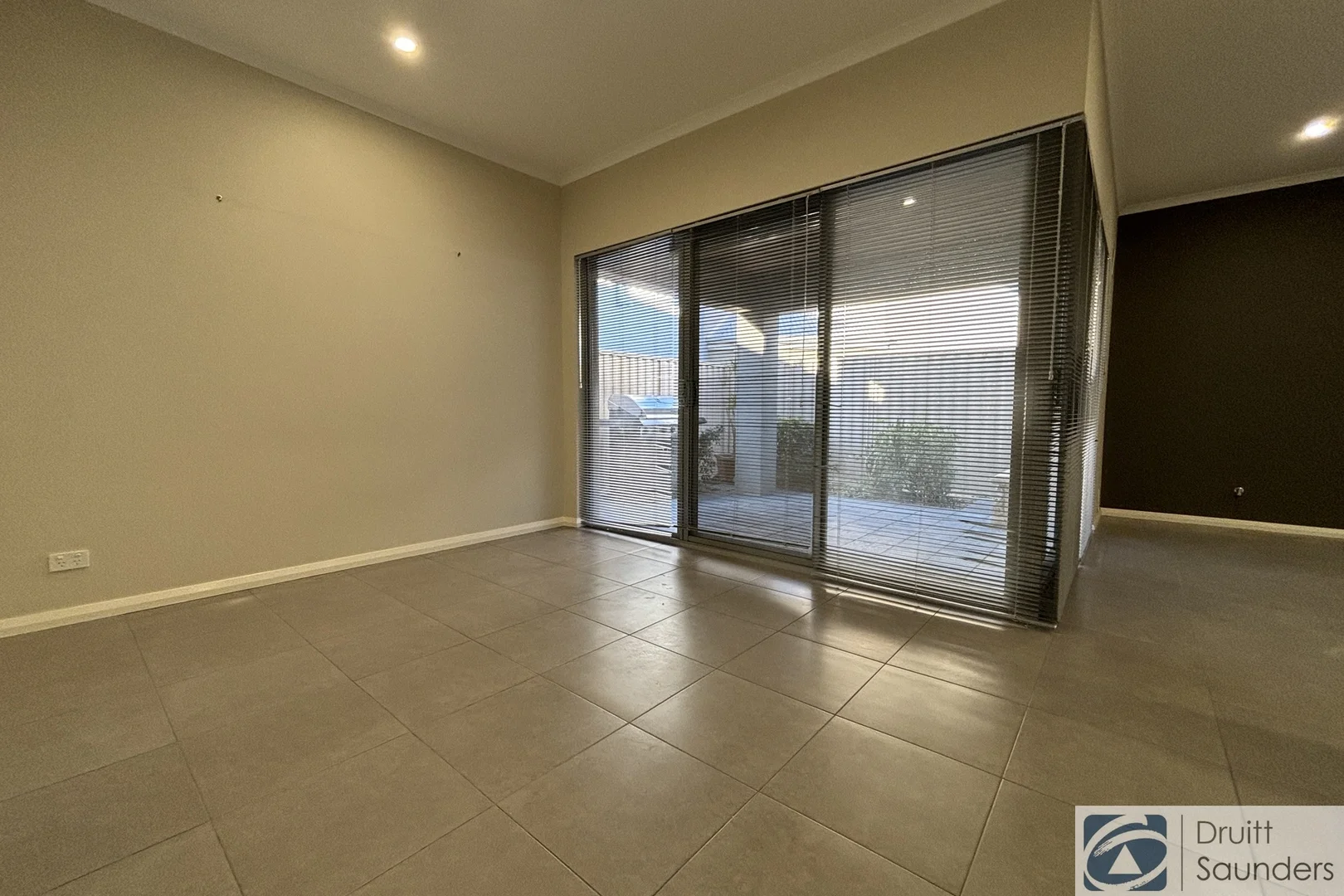 Additional image 4 of 24 Phillips Grove, Innaloo WA 6018