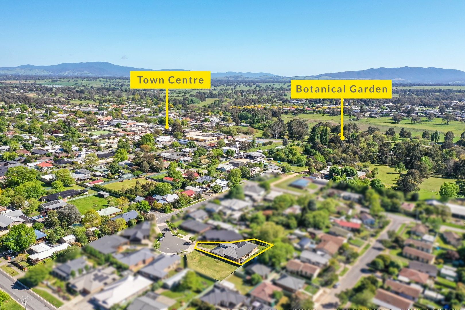 26 New Street, Mansfield VIC 3722 | Domain