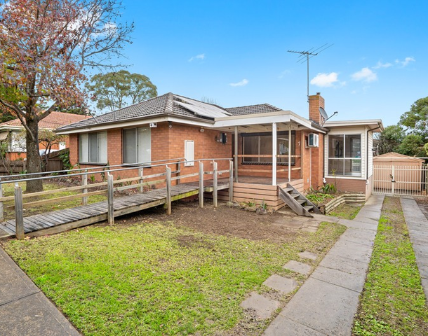 7 Sharpes Road, Watsonia North VIC 3087