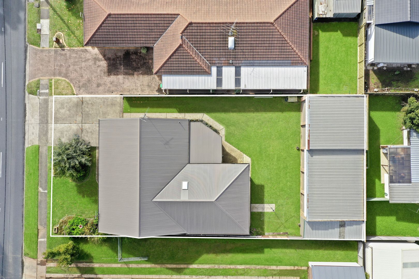 4 bedrooms House in 48 Moorebank Avenue MOOREBANK NSW, 2170