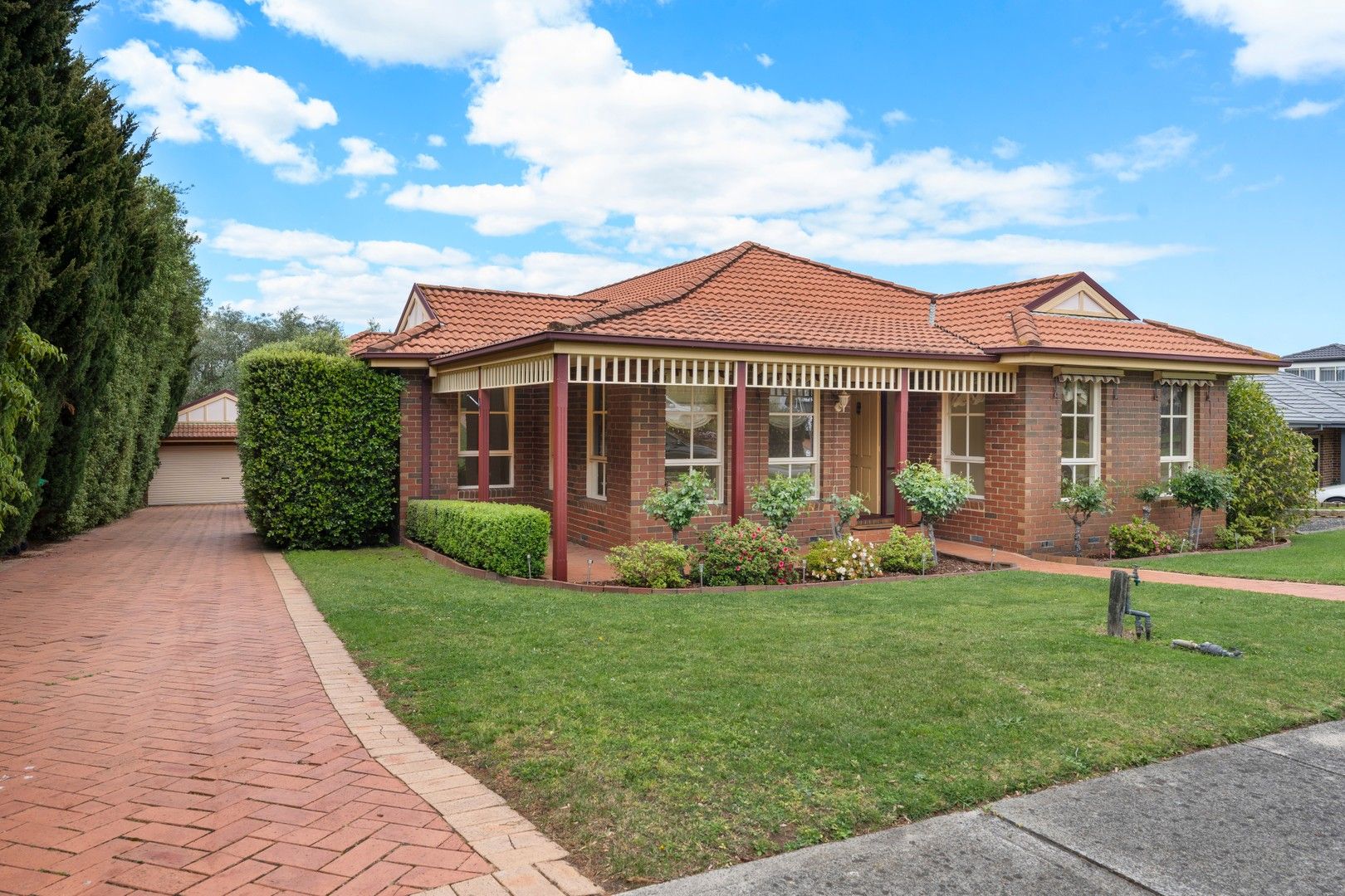 4 bedrooms House in 10 Mercy Court NARRE WARREN SOUTH VIC, 3805