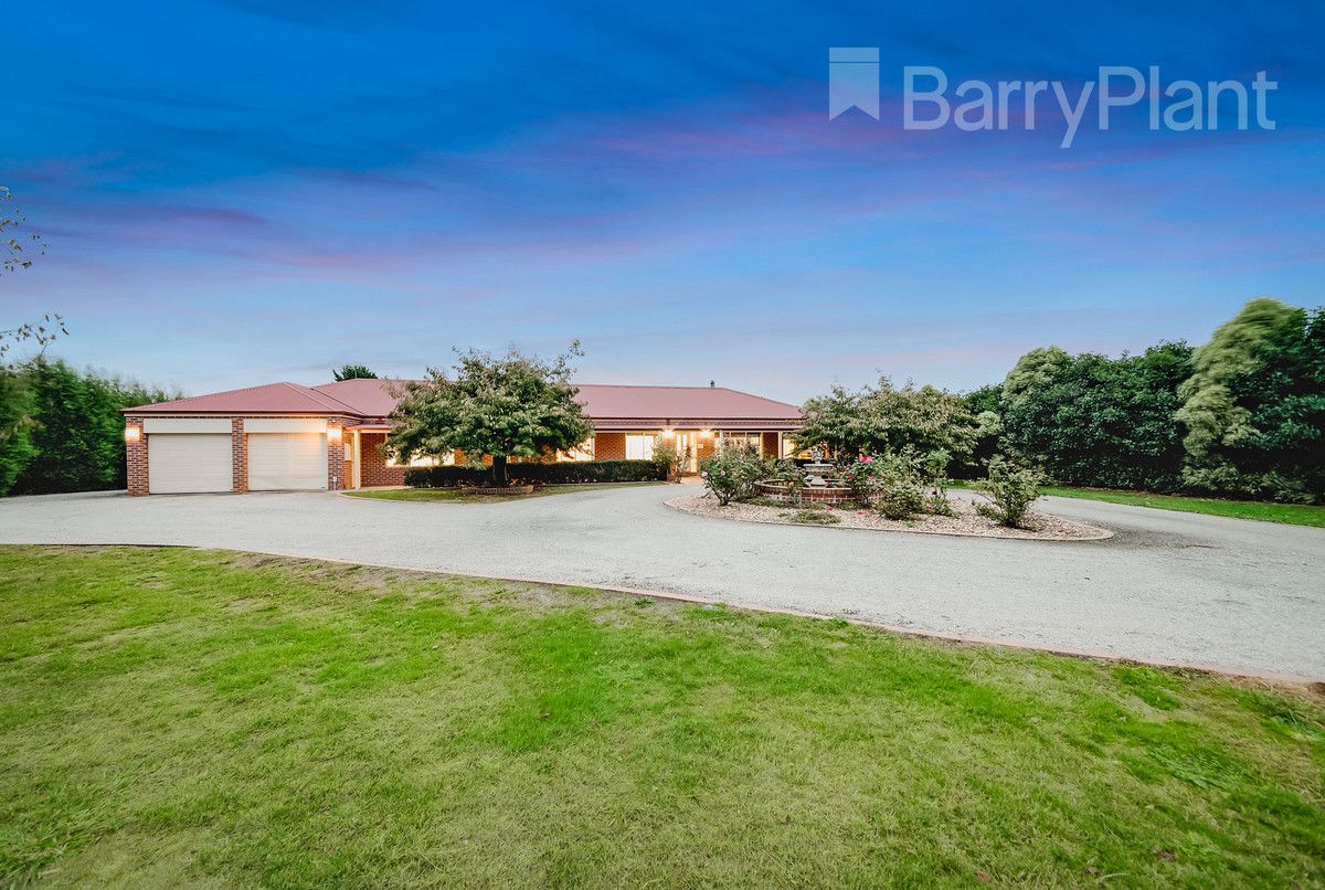 6 Pepperell Drive, Drouin Property History & Address Research Domain