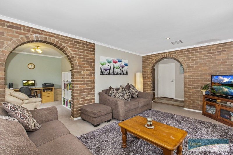 21 Casey Avenue, Sunbury VIC 3429, Image 1