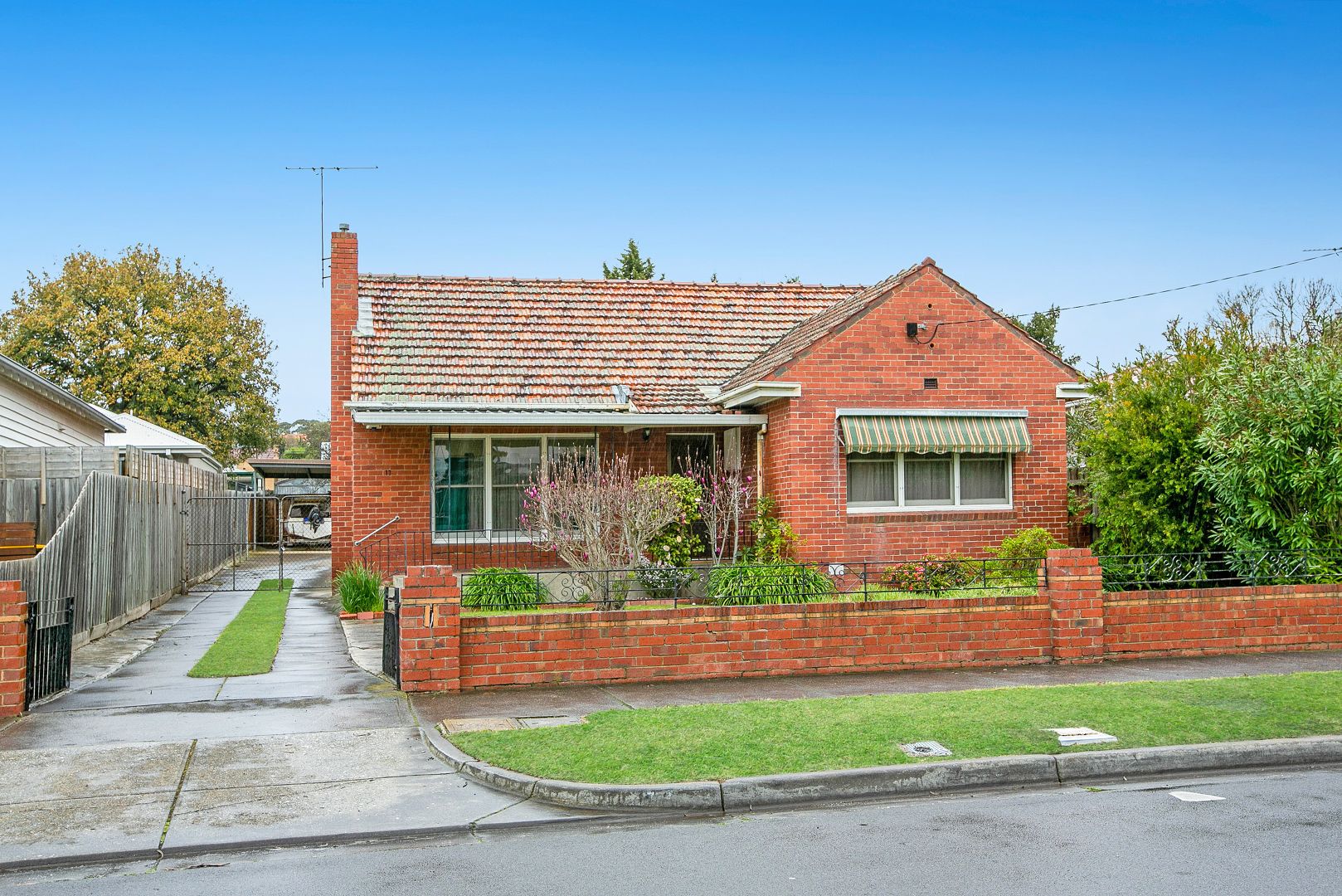 17 Cuthbert Road, Reservoir Property History & Address Research Domain