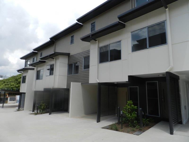 2/10-12 Flinders Street, West Gladstone QLD 4680, Image 1