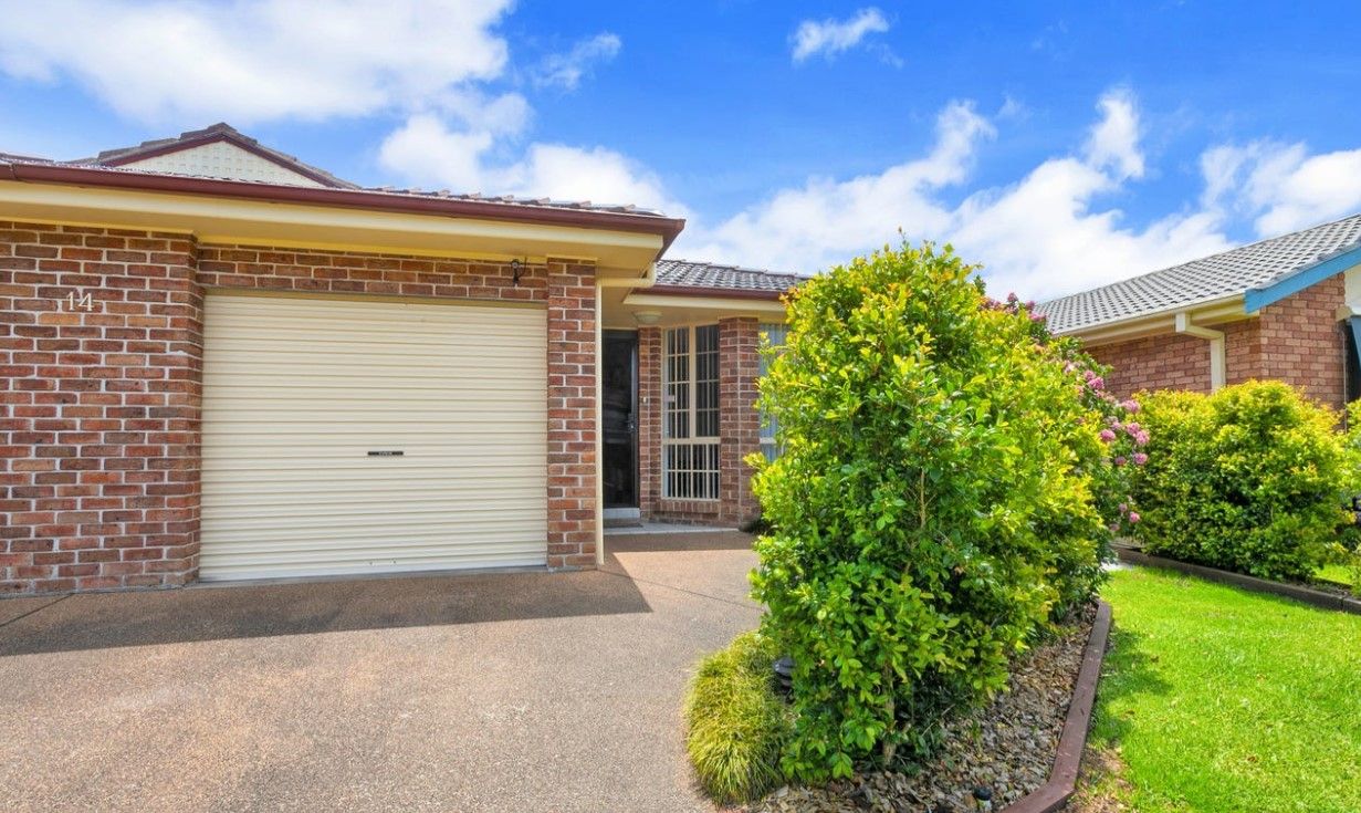 3 bedrooms Duplex in 2/14 Coral Street FINGAL BAY NSW, 2315