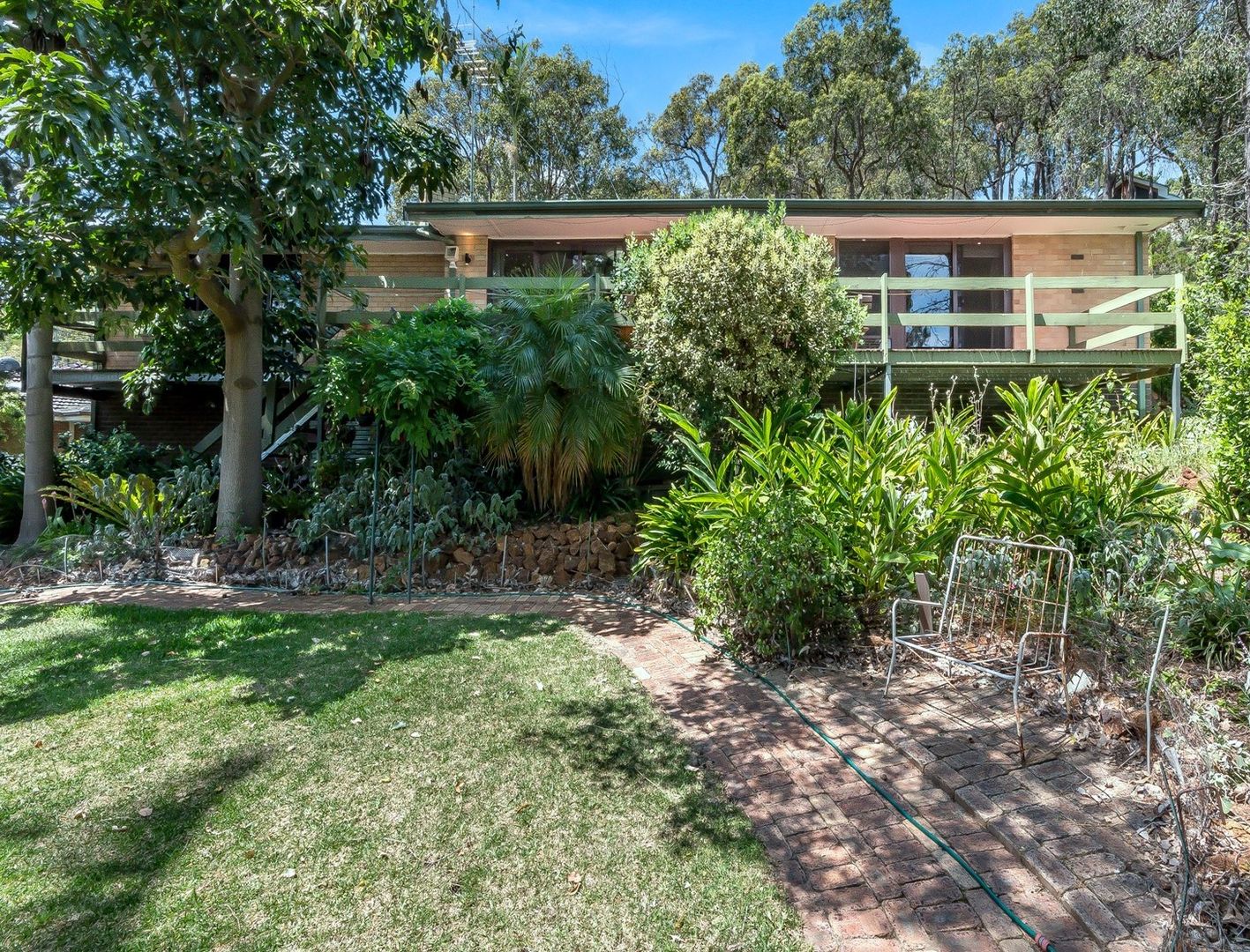 53 Girrawheen Drive, Gooseberry Hill WA 6076, Image 2