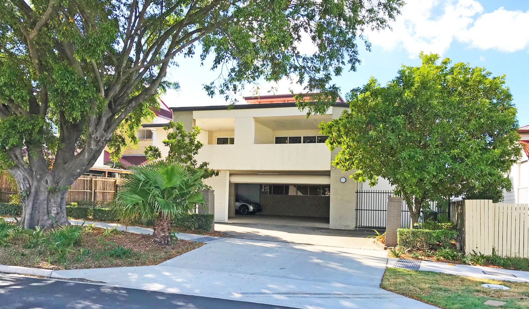 618 Kingsford Smith Drive, Hamilton Property History & Address