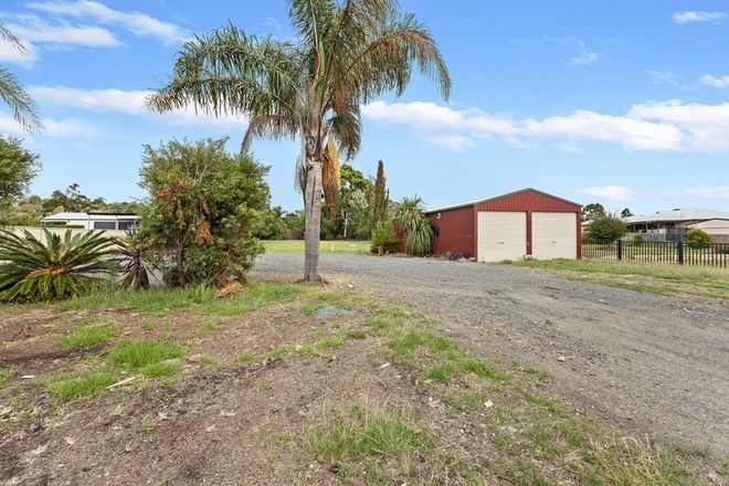 Picture of 70 Phipps Drive, MERINGANDAN WEST QLD 4352