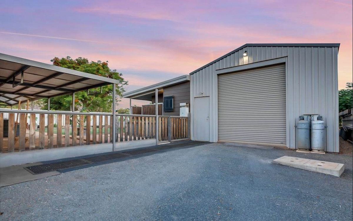 4 bedrooms House in 9 Burke Crescent DAMPIER WA, 6713