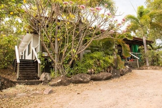 Picture of 98 Airport Road, HORN ISLAND QLD 4875