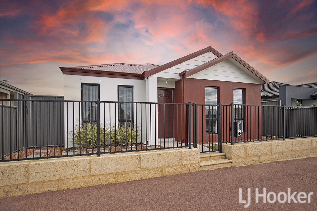 3 bedrooms House in 212 Lake Valley Drive LAKELANDS WA, 6180