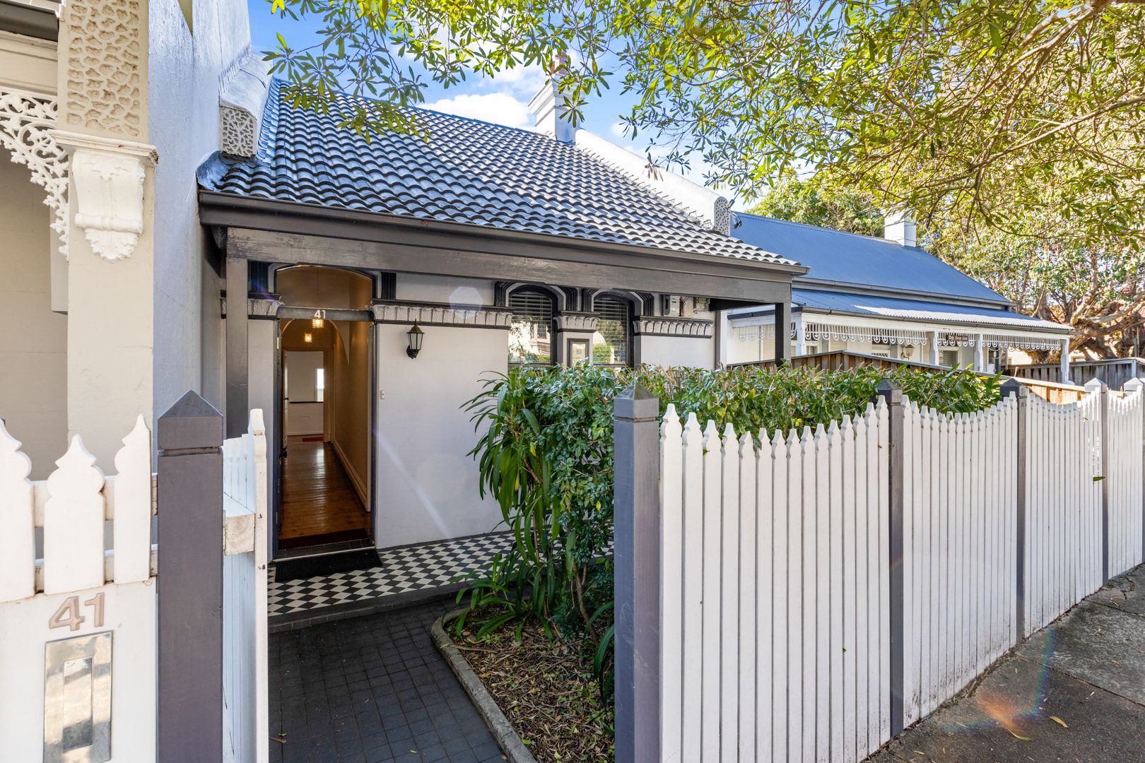 2 bedrooms House in 41 Wellesley Street SUMMER HILL NSW, 2130