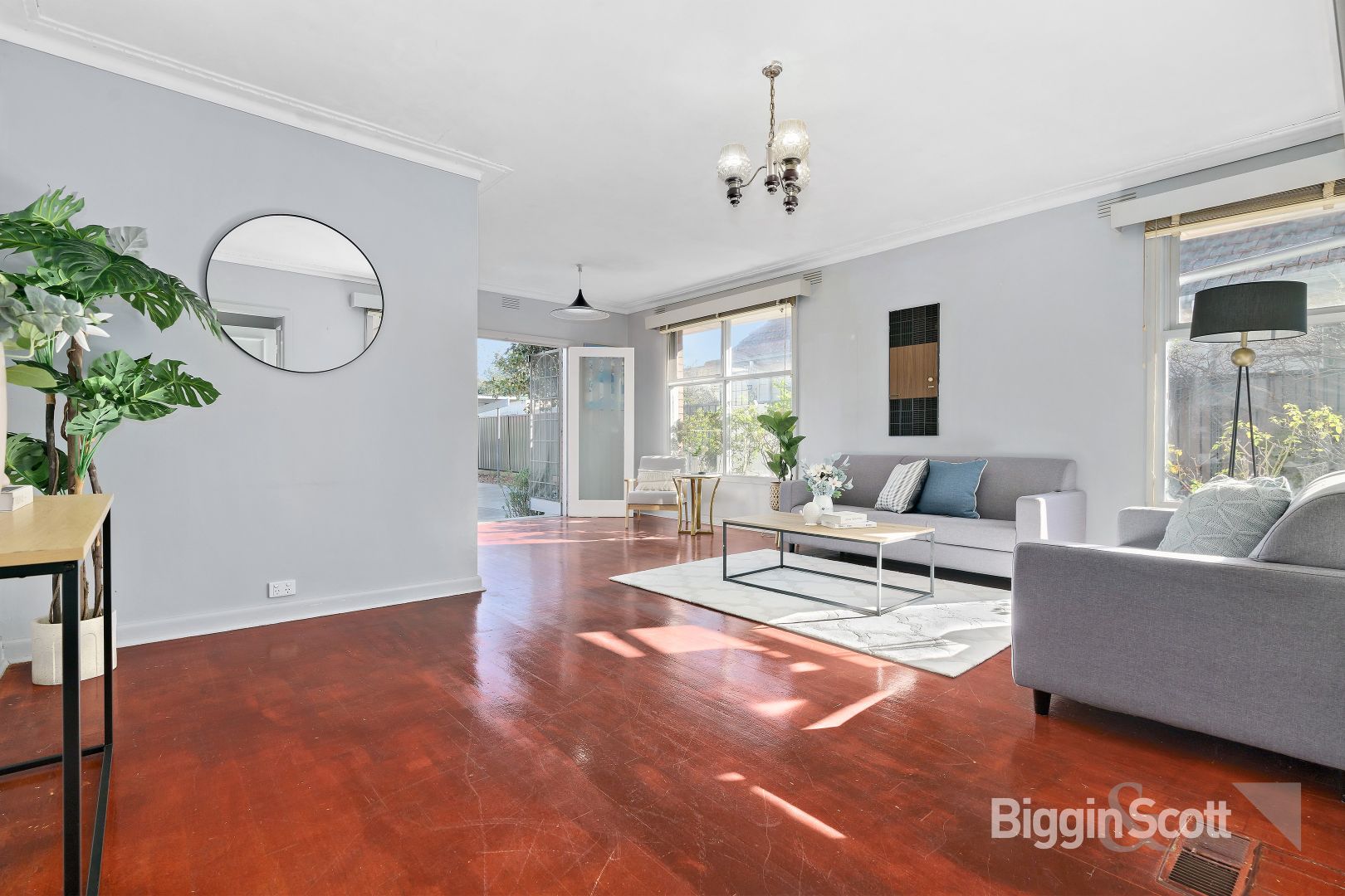 9 Surrey Crescent, Oakleigh East VIC 3166, Image 2