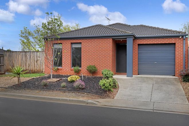 Picture of 1/20-22 Roslyn Park Drive, HARKNESS VIC 3337
