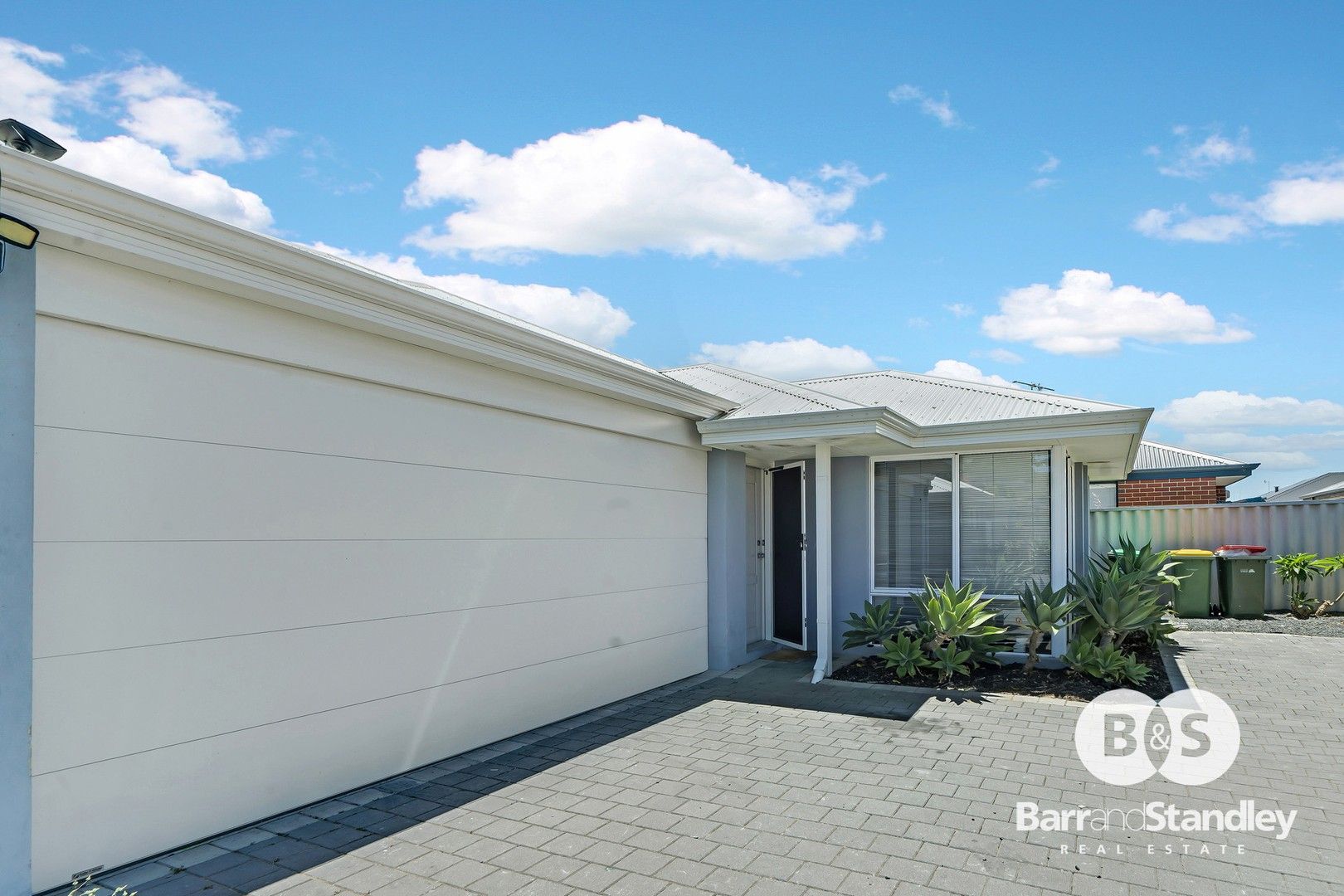 3 bedrooms Apartment / Unit / Flat in 19B Mitchell Crescent CAREY PARK WA, 6230