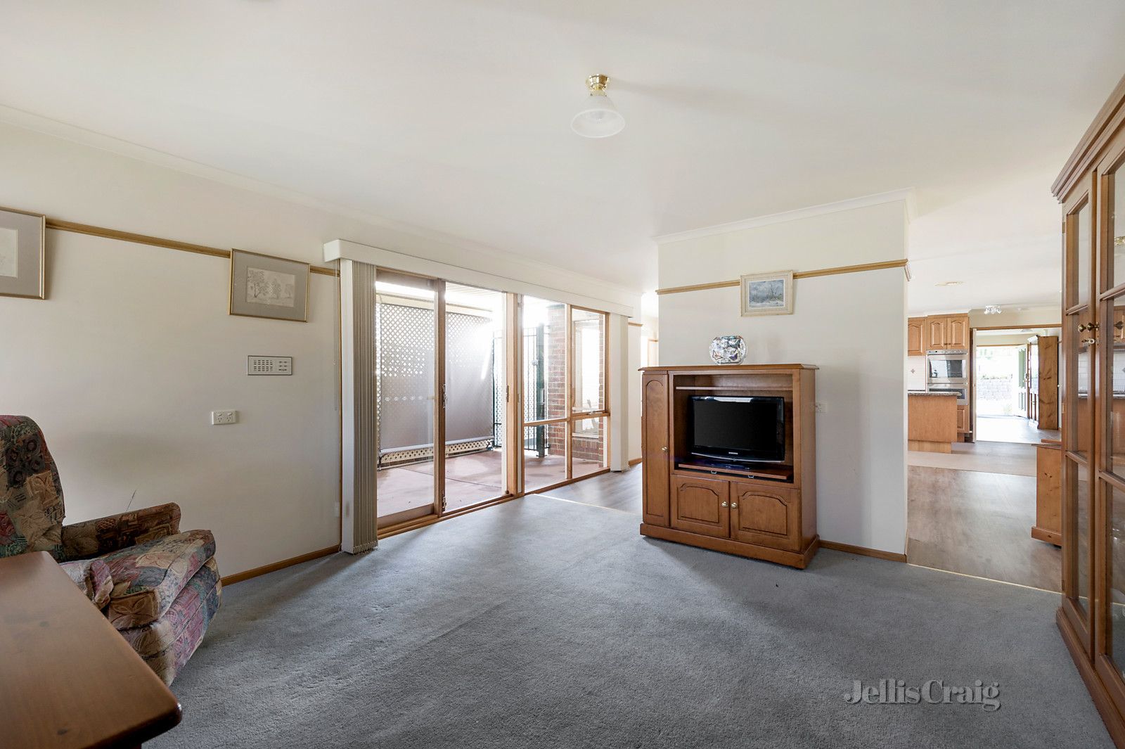 31 Samarinda Avenue, Ashburton VIC 3147, Image 2