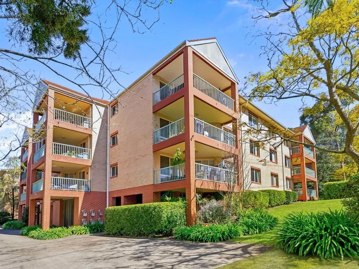 17/70 Albert Street, Hornsby NSW 2077