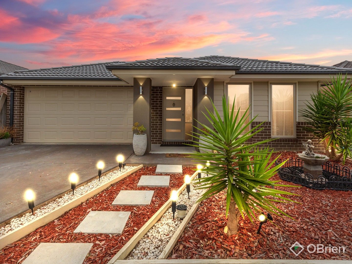 4 bedrooms House in 22 Peridot Avenue OFFICER VIC, 3809