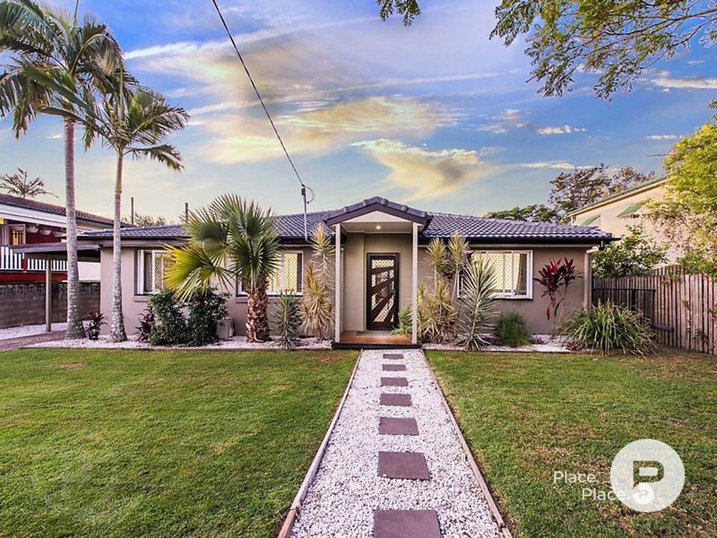 4 bedrooms House in 62 Fursden Road CARINA QLD, 4152