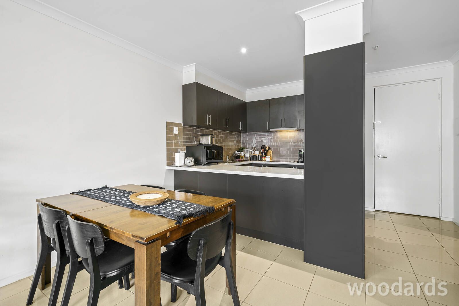 204/5 Wardens Walk, Coburg VIC 3058, Image 2