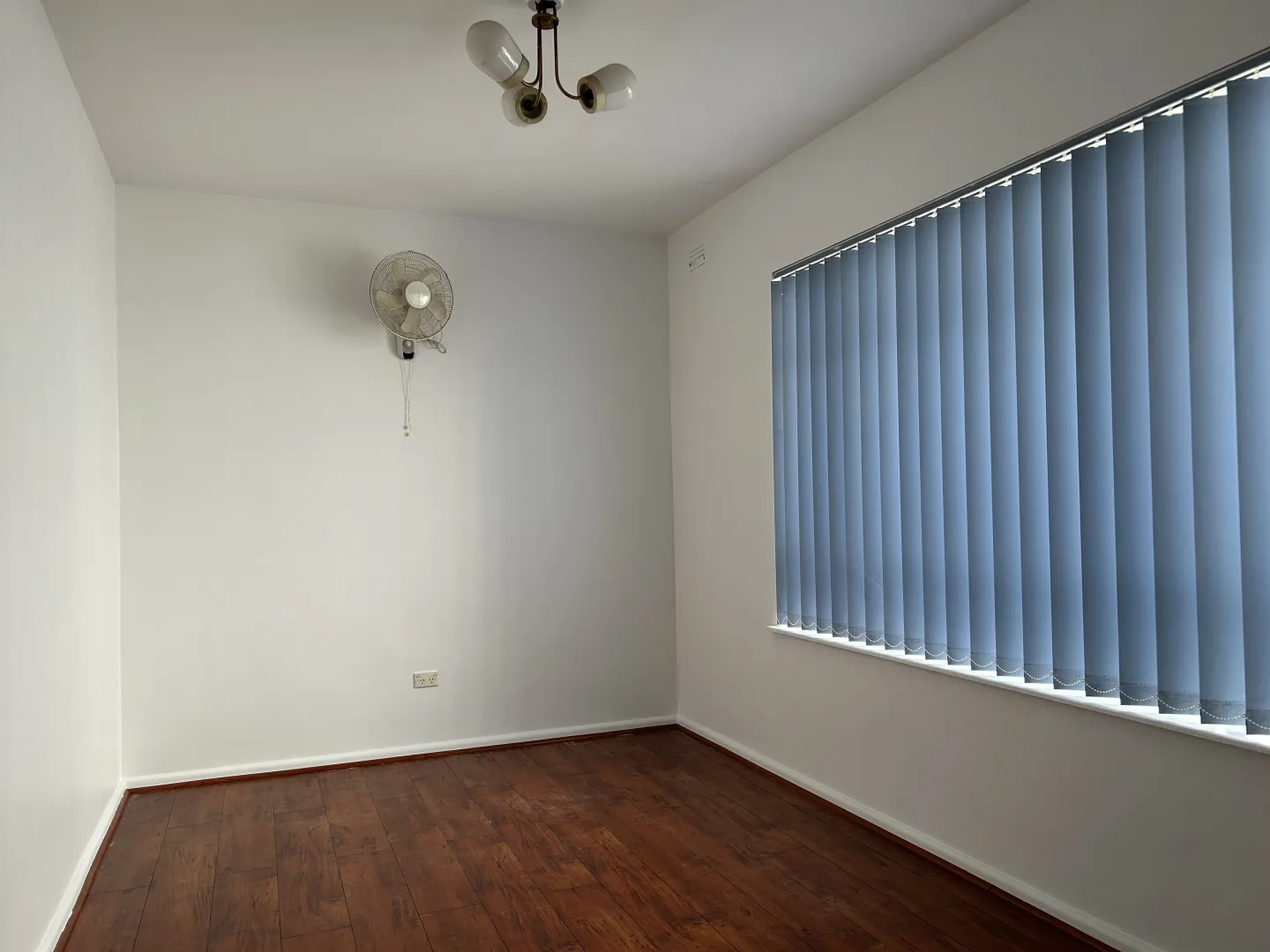 Apartment in Hadfield - View 2