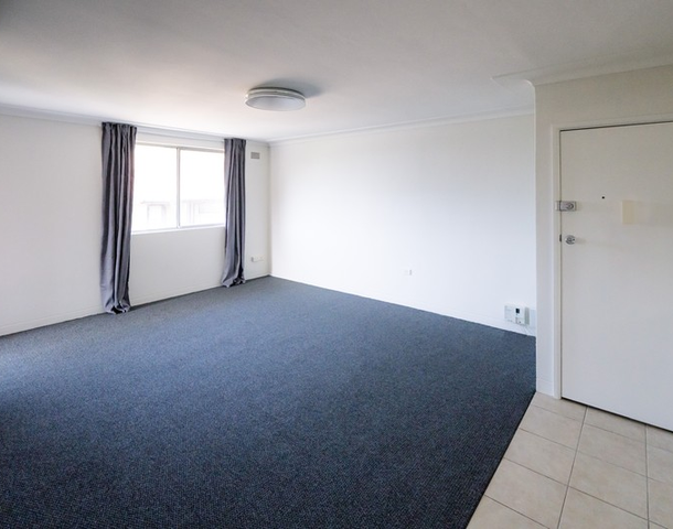 2/9 Riou Street, Gosford NSW 2250