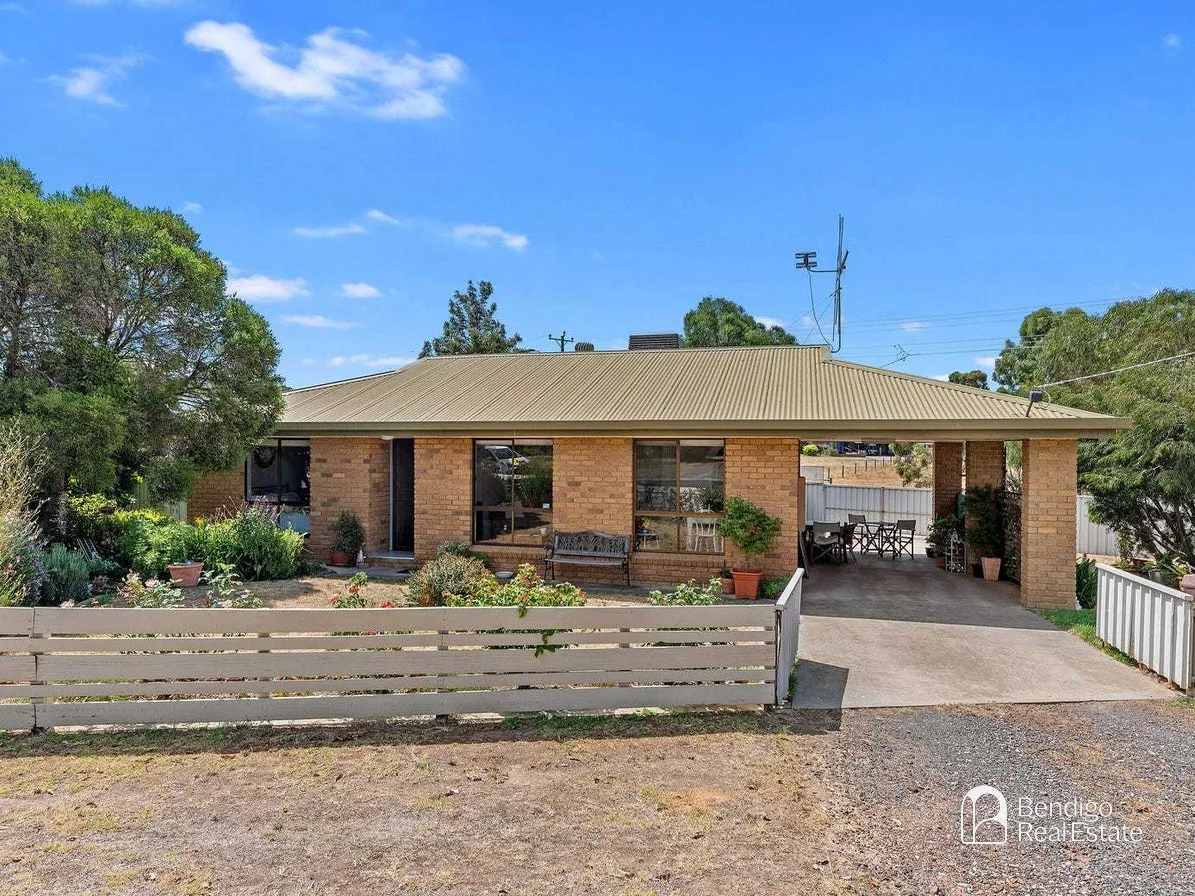 37 Arblaster Street, California Gully VIC 3556