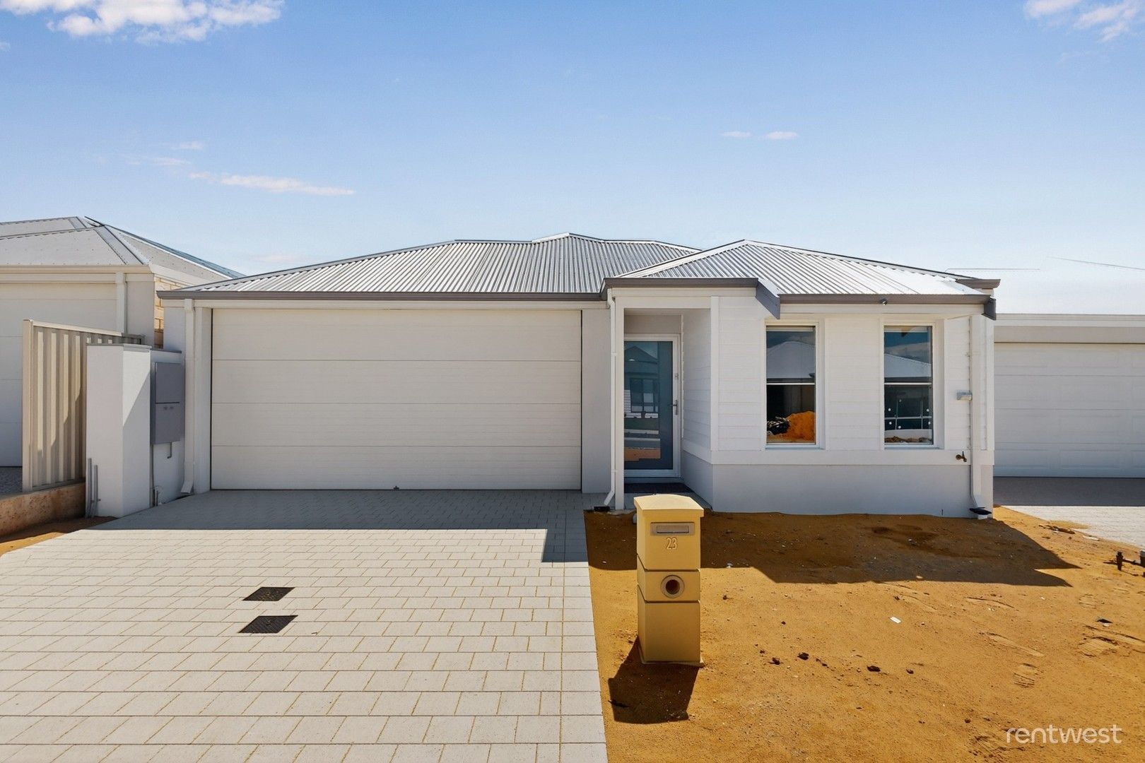 4 bedrooms House in 23 Cornelian Ave GOLDEN BAY WA, 6174