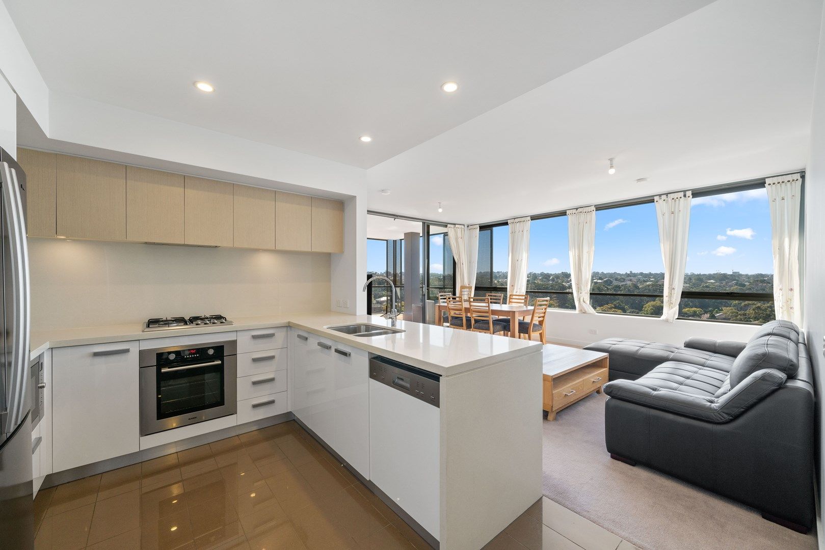 2 bedrooms Apartment / Unit / Flat in 2 Lardelli Dr RYDE NSW, 2112