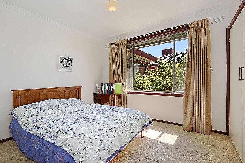 39 Kiama Drive, Lalor VIC 3075, Image 2