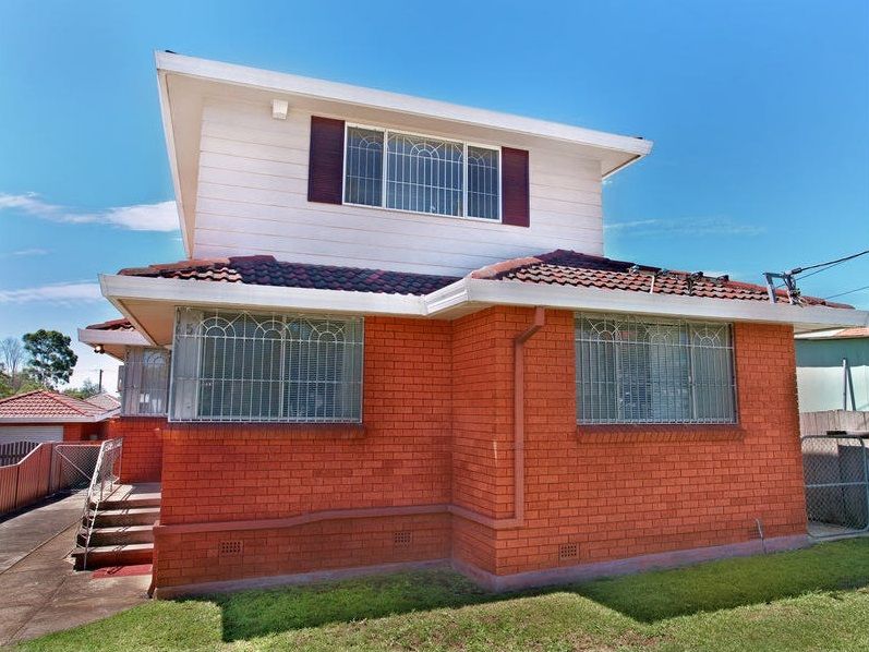 4 bedrooms House in 5 Woodstock Street GUILDFORD NSW, 2161