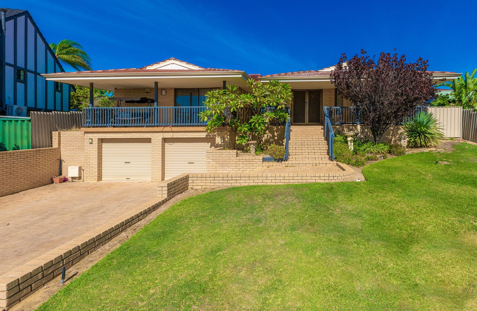 4 Regent Drive, Alexander Height Property History & Address Research