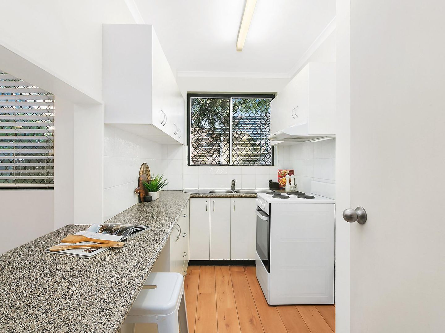 7/679 Bourke Street, Surry Hills NSW 2010, Image 2