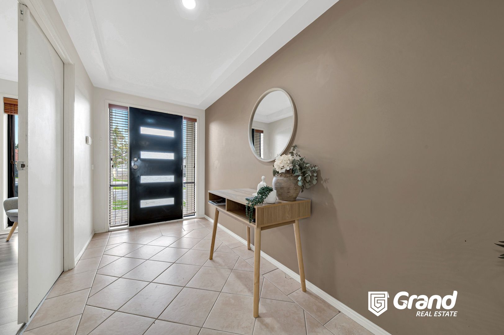 4 Sun Valley Boulevard, Lynbrook VIC 3975, Image 1