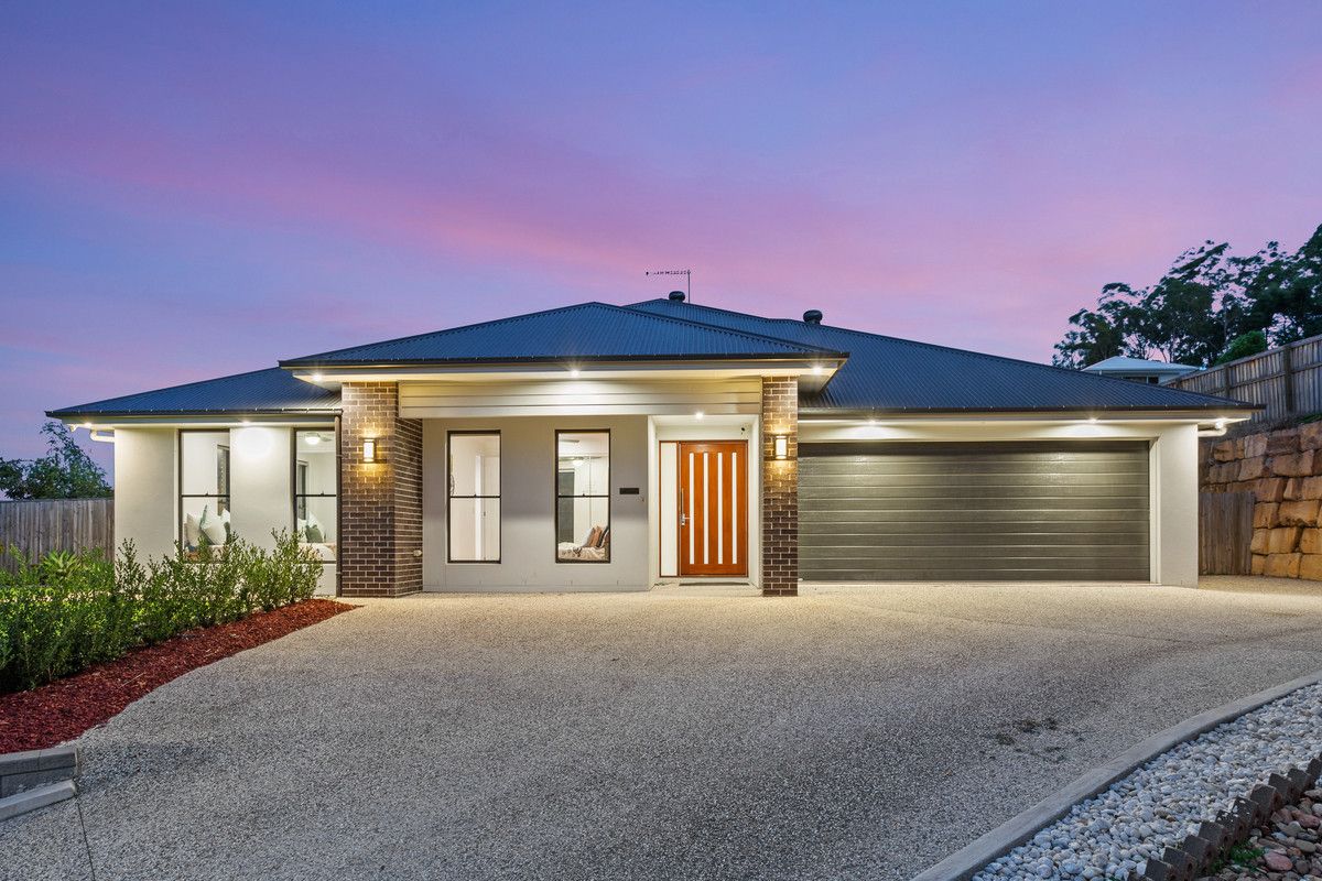 5 bedrooms House in 18 O'Connor Court AUGUSTINE HEIGHTS QLD, 4300