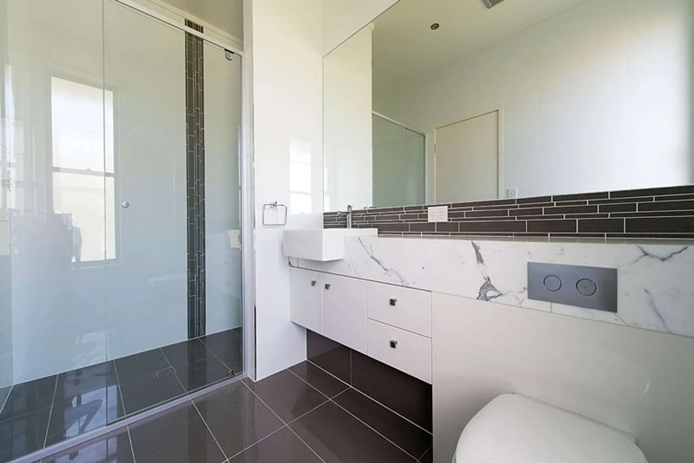 Additional image 8 of 28A Katoomba Avenue, Hawthorne QLD 4171