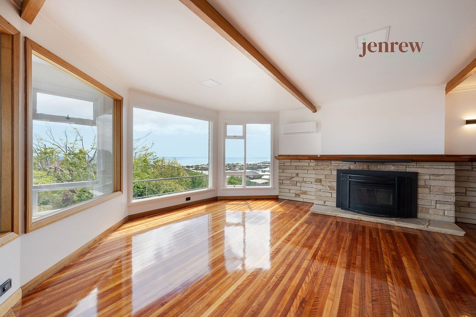 4 bedrooms House in 13 Gilmour Crescent SOMERSET TAS, 7322