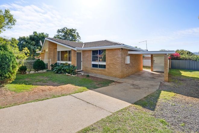 Picture of 2/38 Links Avenue, TAMWORTH NSW 2340