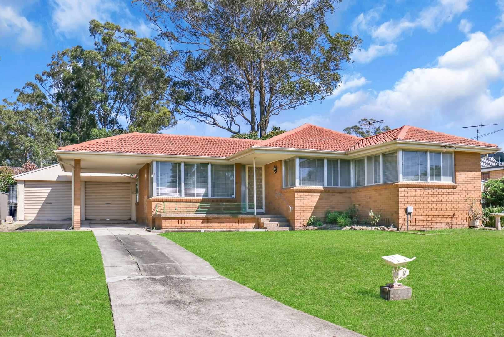 3 bedrooms House in 9 Neeta Avenue CAMBRIDGE PARK NSW, 2747