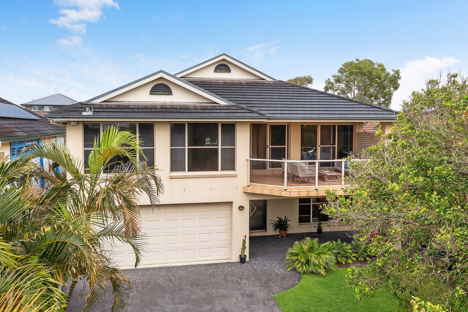 15 Yeddenba Avenue, Blue Bay NSW 2261, Image 1