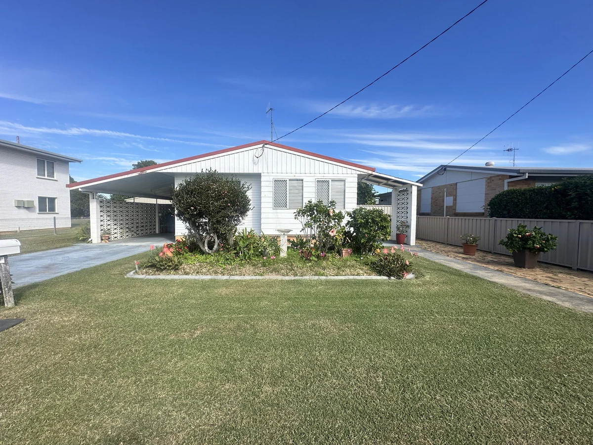 11 Gibson Street, Avenell Heights QLD 4670