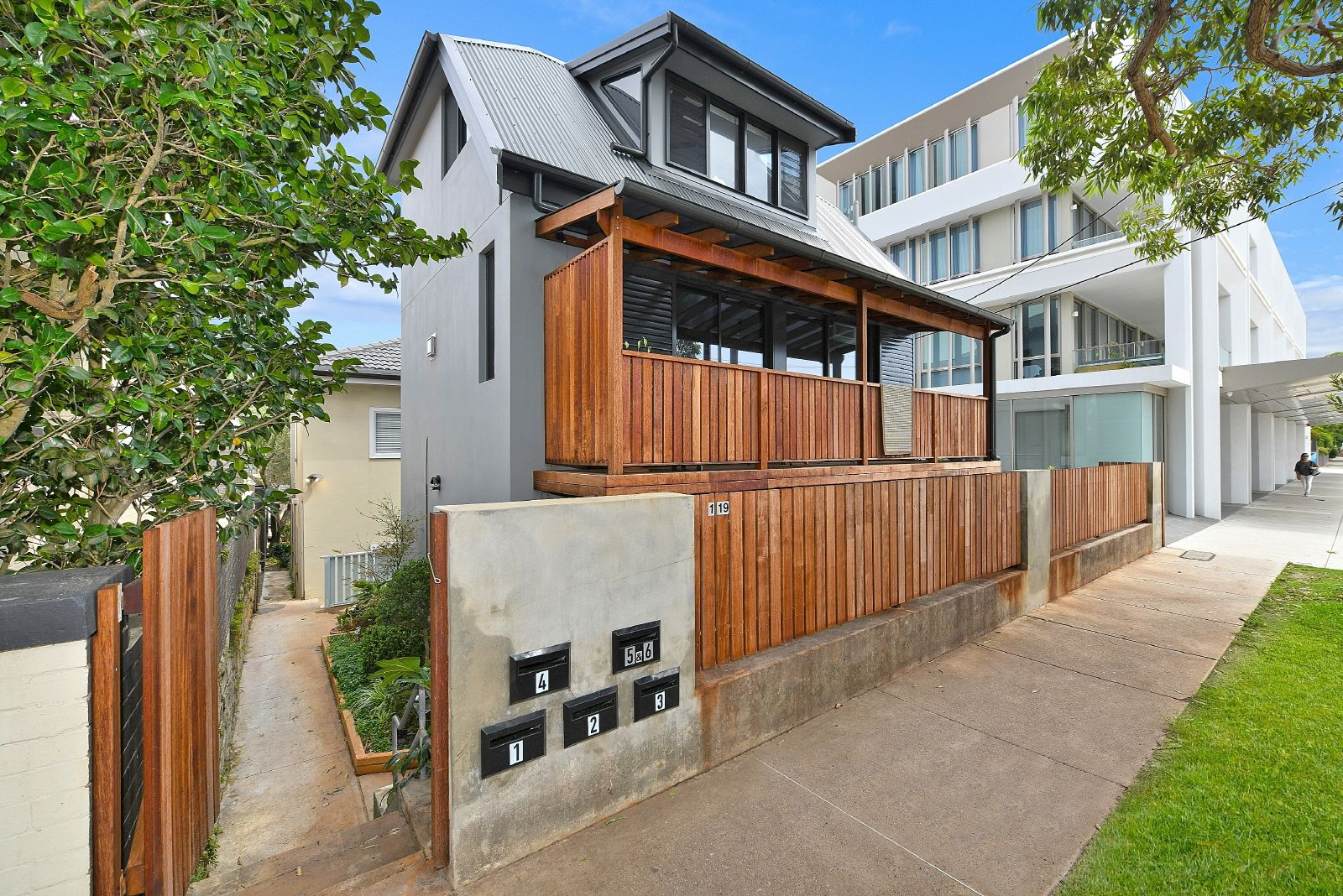 2 bedrooms Apartment / Unit / Flat in 1/119 Macpherson Street BRONTE NSW, 2024