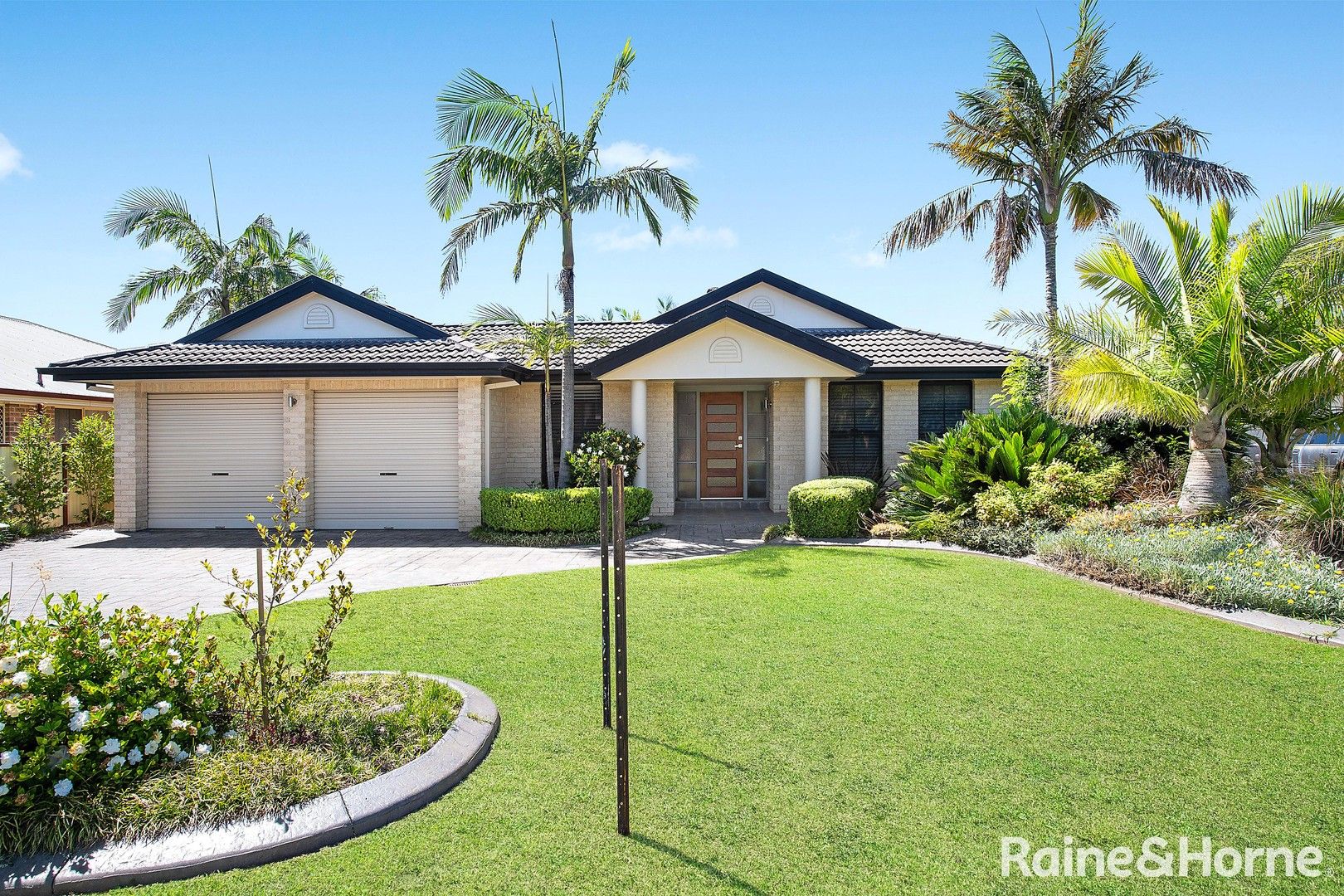 15 Freesia Crescent, Bomaderry NSW 2541, Image 0