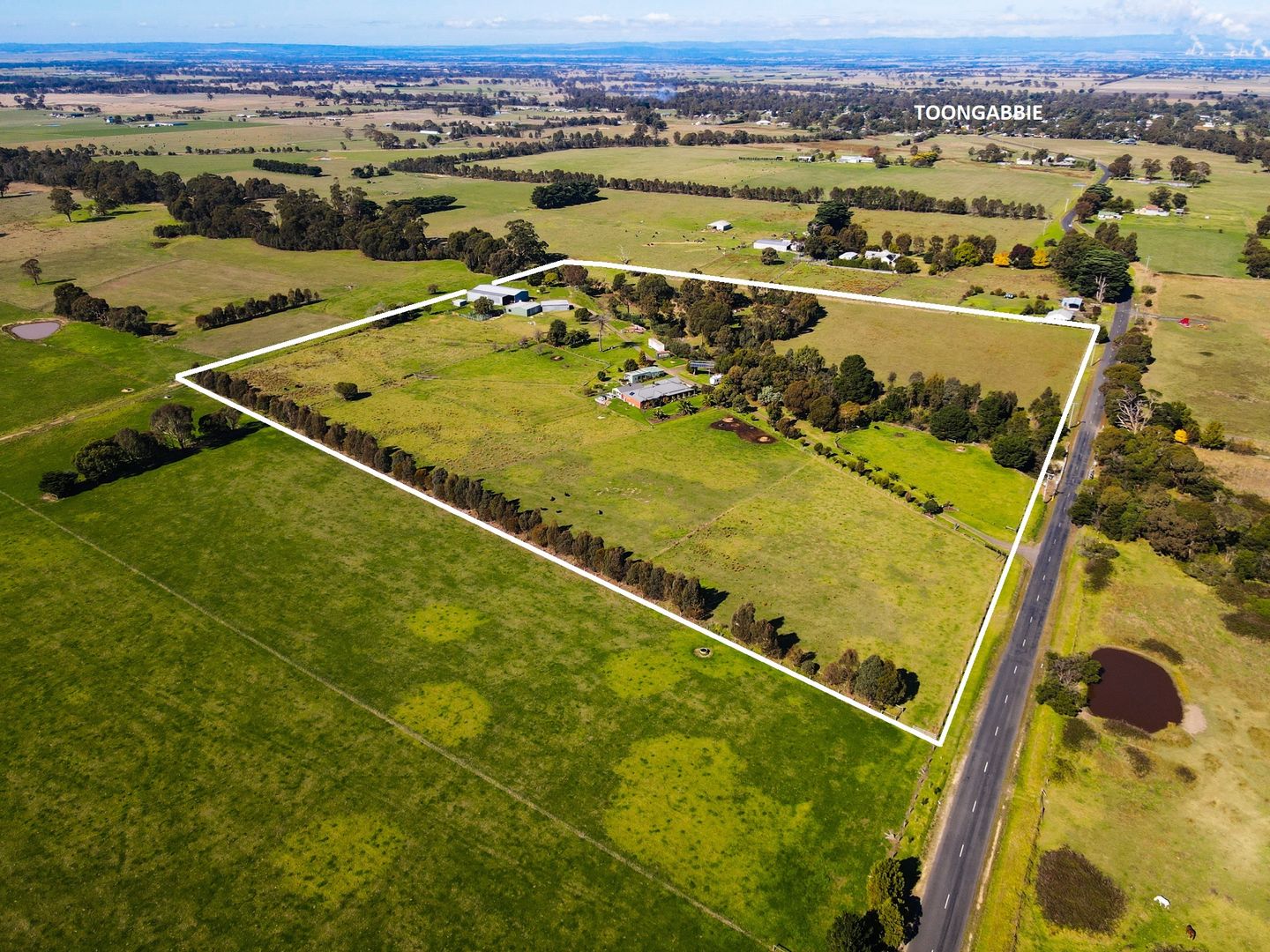 160 ToongabbieCowwarr Road, Toongabbie VIC 3856 House for Sale