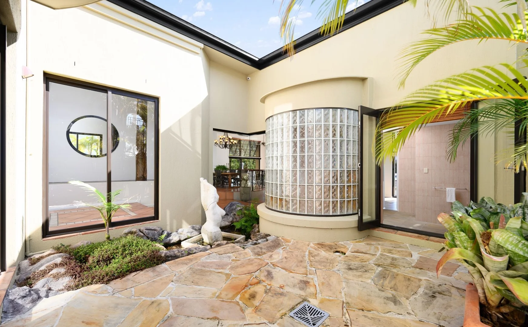 Additional image 16 of 9 Queen Guineveres Place, Paradise Point QLD 4216