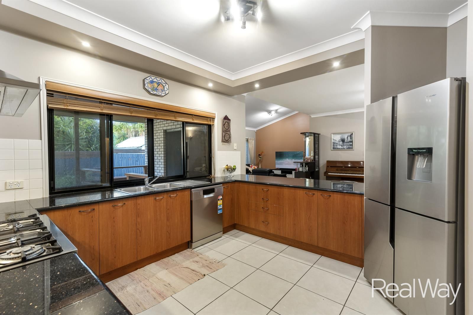 34 Amadeaus Circuit, Springfield Lakes QLD 4300, Image 2