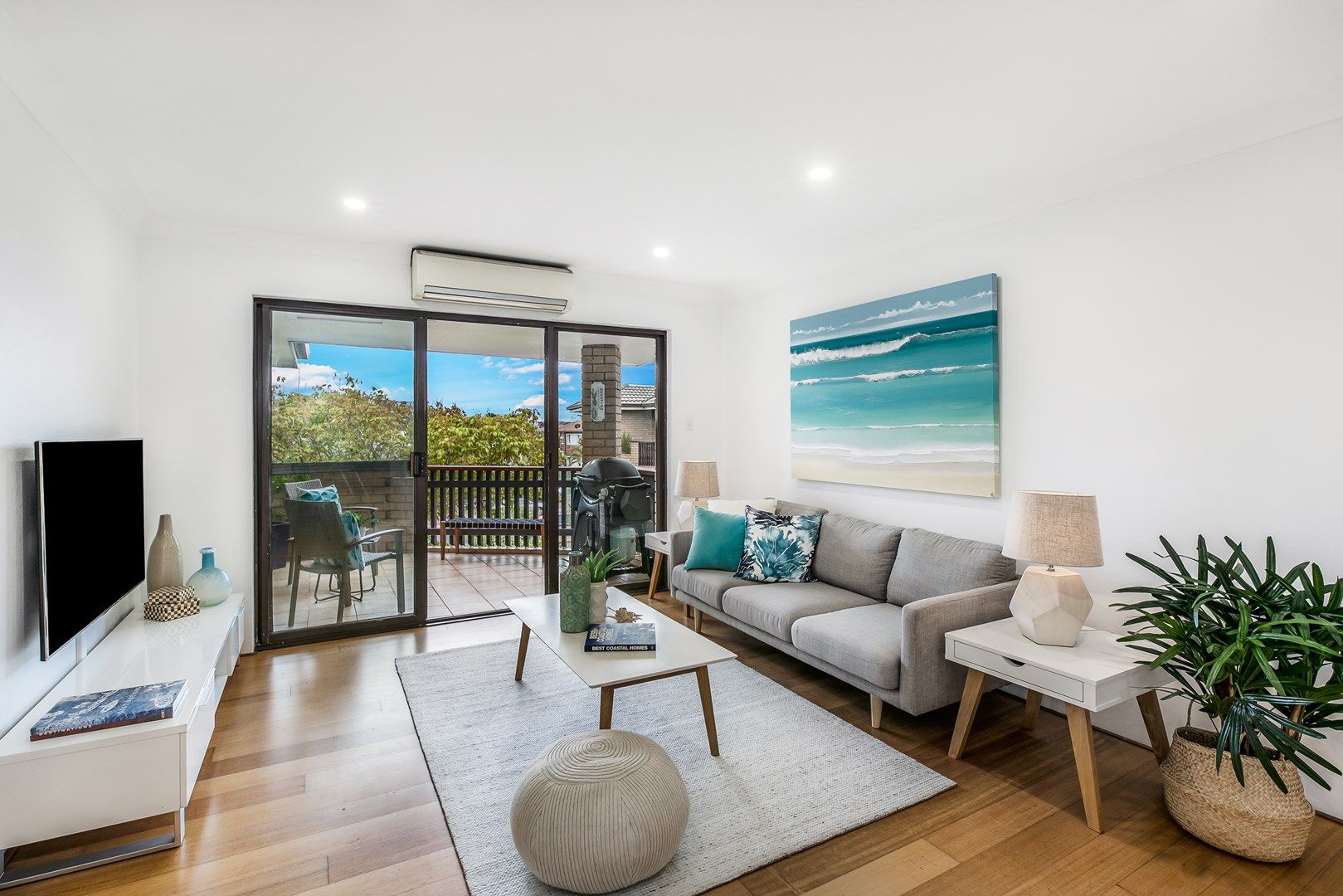 2 bedrooms Apartment / Unit / Flat in 6/116 Elouera Road CRONULLA NSW, 2230