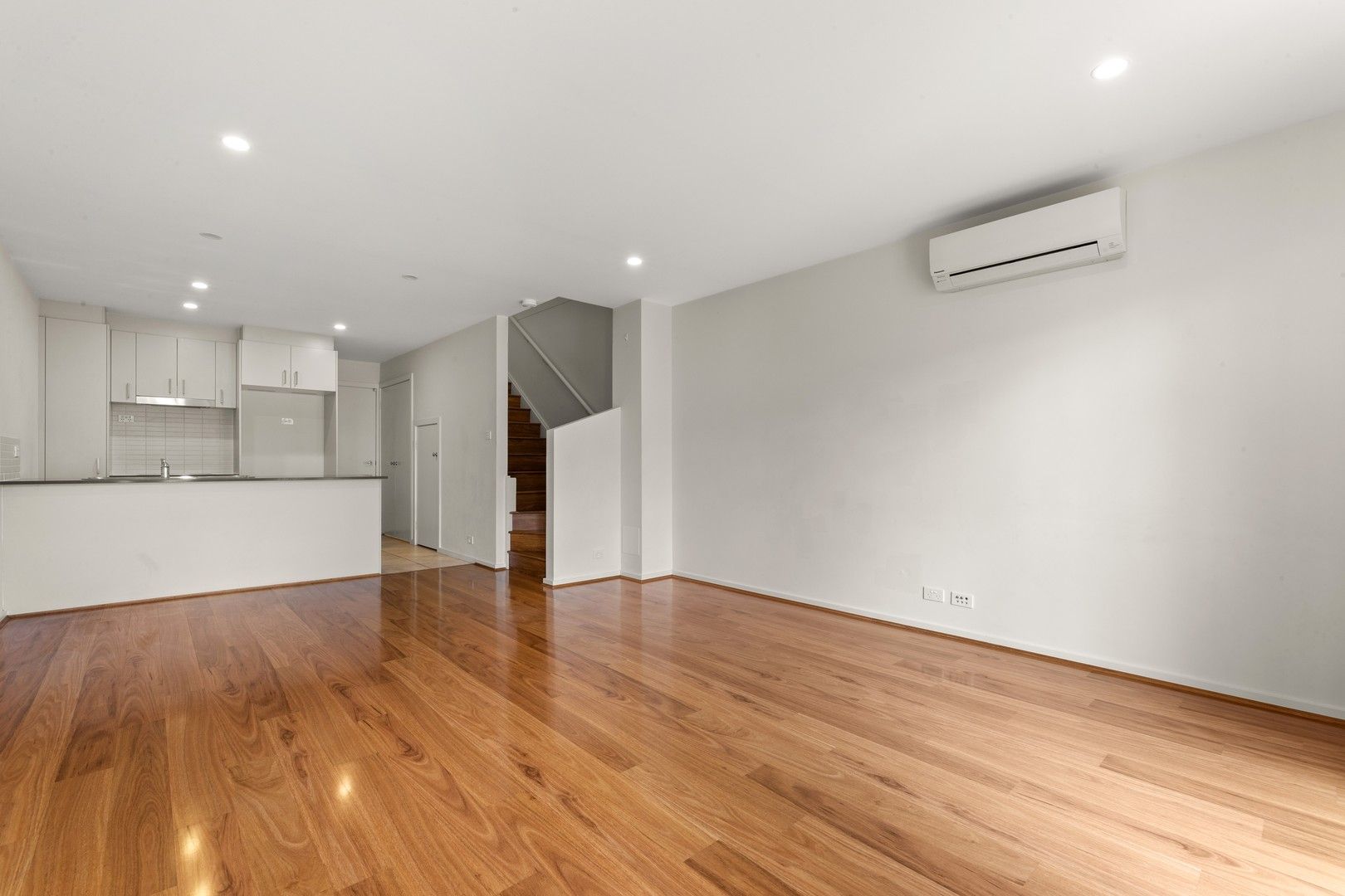 22/21 Bakewell Street, Coombs ACT 2611, Image 0