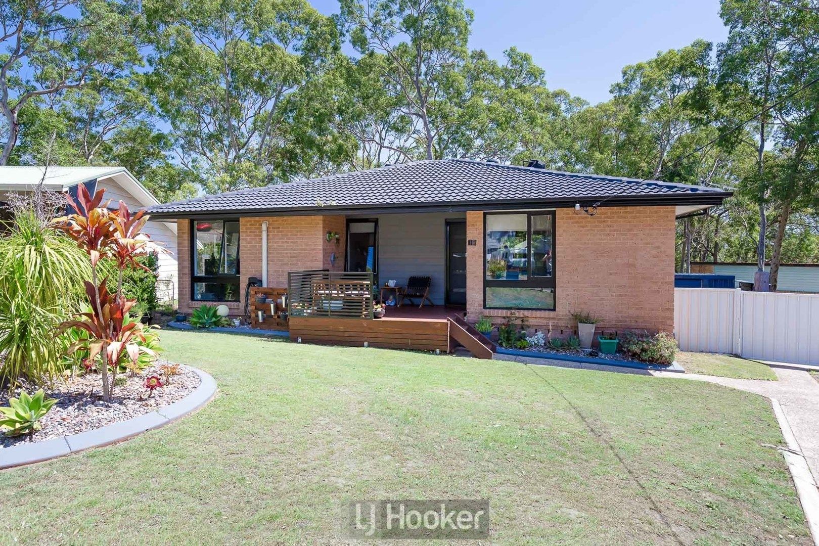19 Bulkirra Place, Bolton Point NSW 2283, Image 0